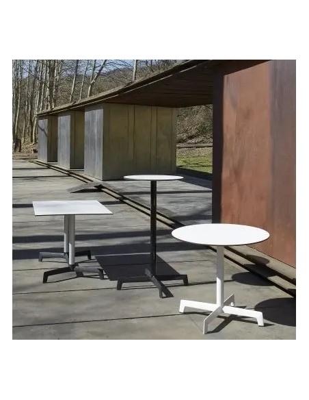 Coleccion de mesas bar y restaurante sputnik